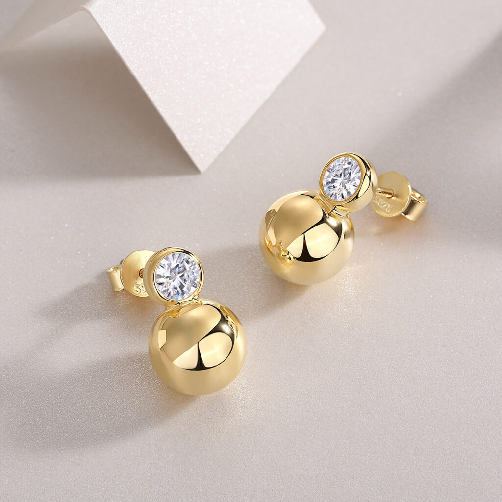 Cross-border S925 silver moissanite stud earrings, fashionable gold-plated earrings, high-end ins style new earrings in stock