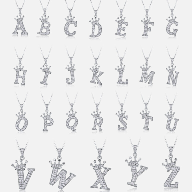 Popular 26 English letters necklace 925 silver for women, fashionable temperament Moissanite chain cross-border clavicle chain