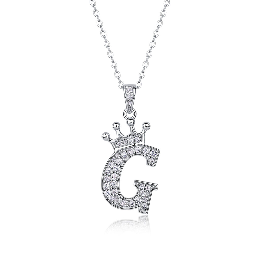 Popular 26 English letters necklace 925 silver for women, fashionable temperament Moissanite chain cross-border clavicle chain