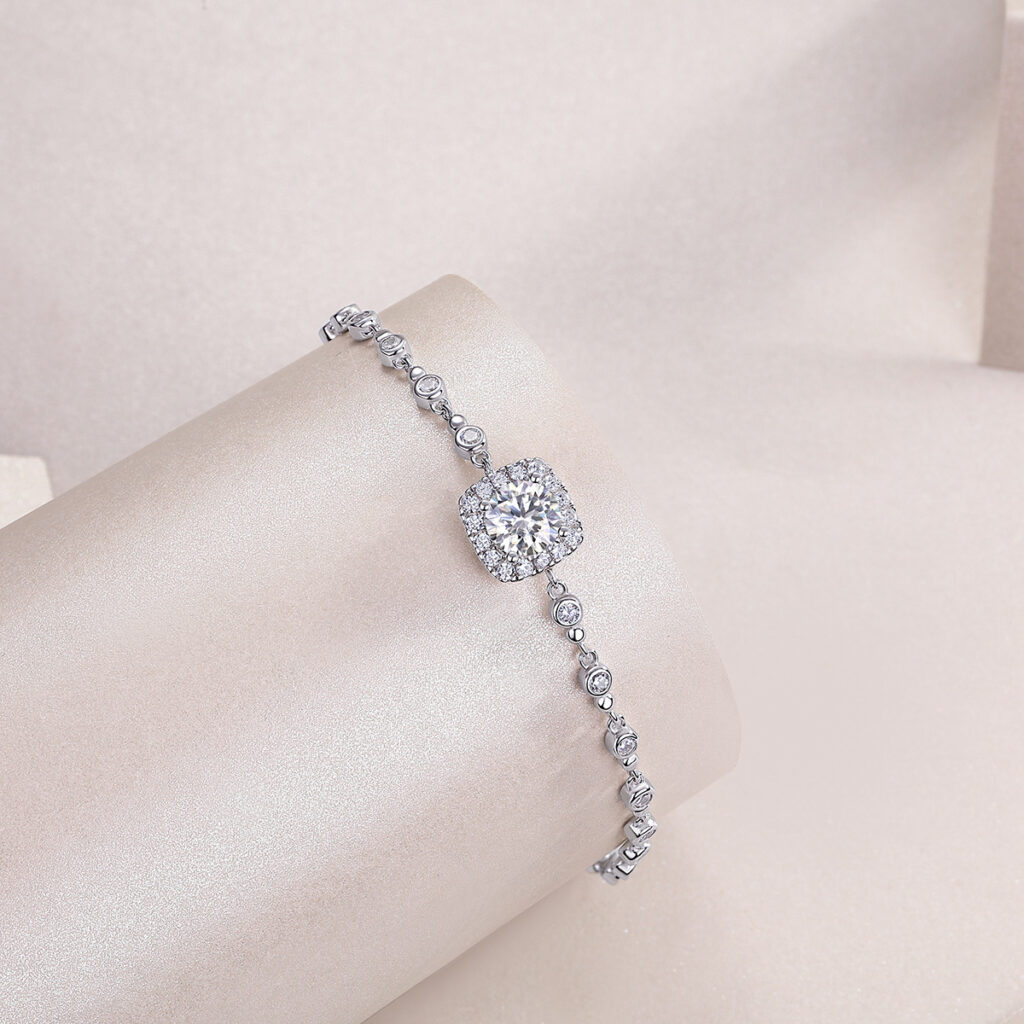 S925 silver bracelet Moissanite new style jewelry silver plated platinum silver jewelry source factory wholesale