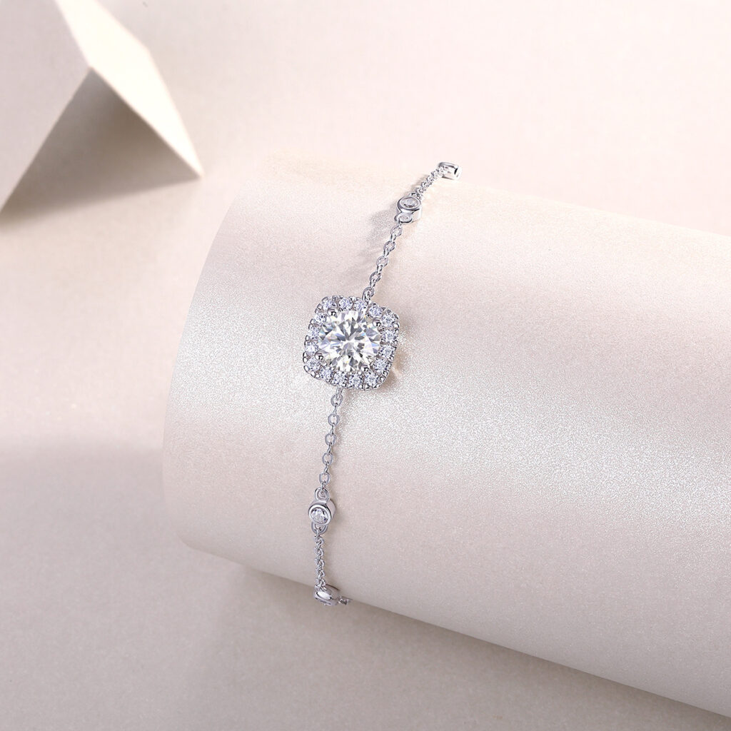 S925 Silver Bracelet Moissanite Paper Short Love Long Bracelet Jewelry Cross-border Hot Sale Silver Plated Platinum Panyu Wholesale