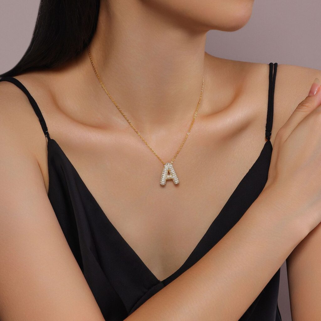 Cross-border European and American new letter pendant necklace 925 silver plated with 18K gold clavicle chain fashion versatile Moissanite chain