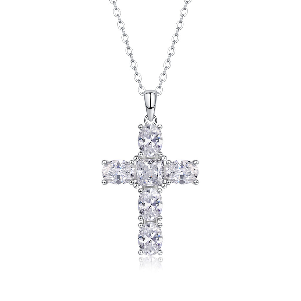 High-end S925 Silver Cross Necklace for Women, Personalized Fashion Party Versatile Hot-selling Moissanite Clavicle Chain